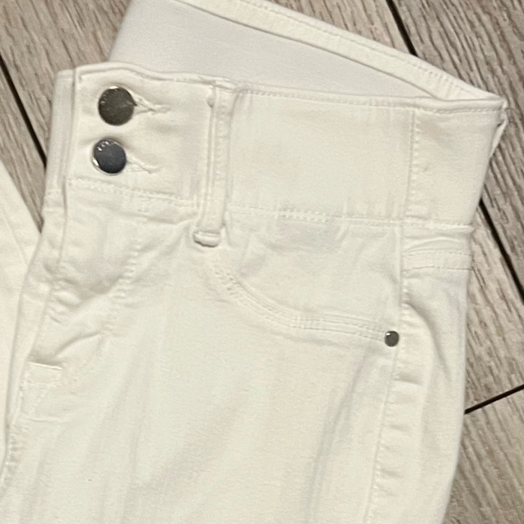 Apt. 9 High Rise White Jeans - Picture 2 of 5